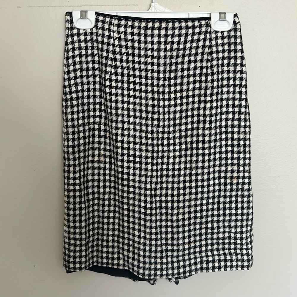 Vintage Ann Taylor plaid lines 100% rayon skirt size 6